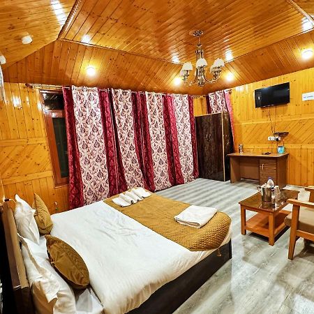 Roseline Inn Srīnagar エクステリア 写真