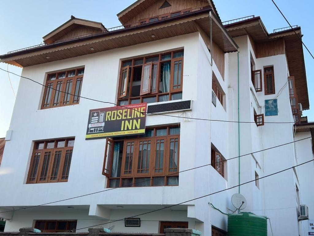 Roseline Inn Srīnagar エクステリア 写真