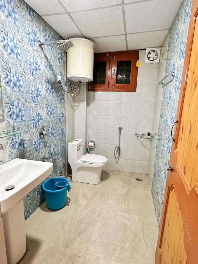 Roseline Inn Srīnagar エクステリア 写真