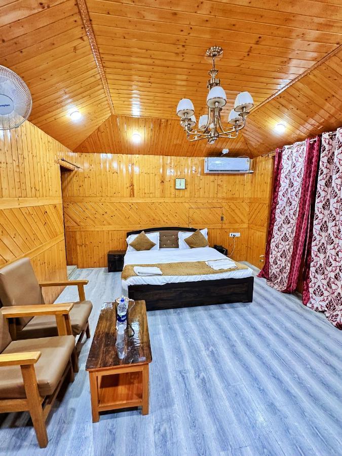Roseline Inn Srīnagar エクステリア 写真